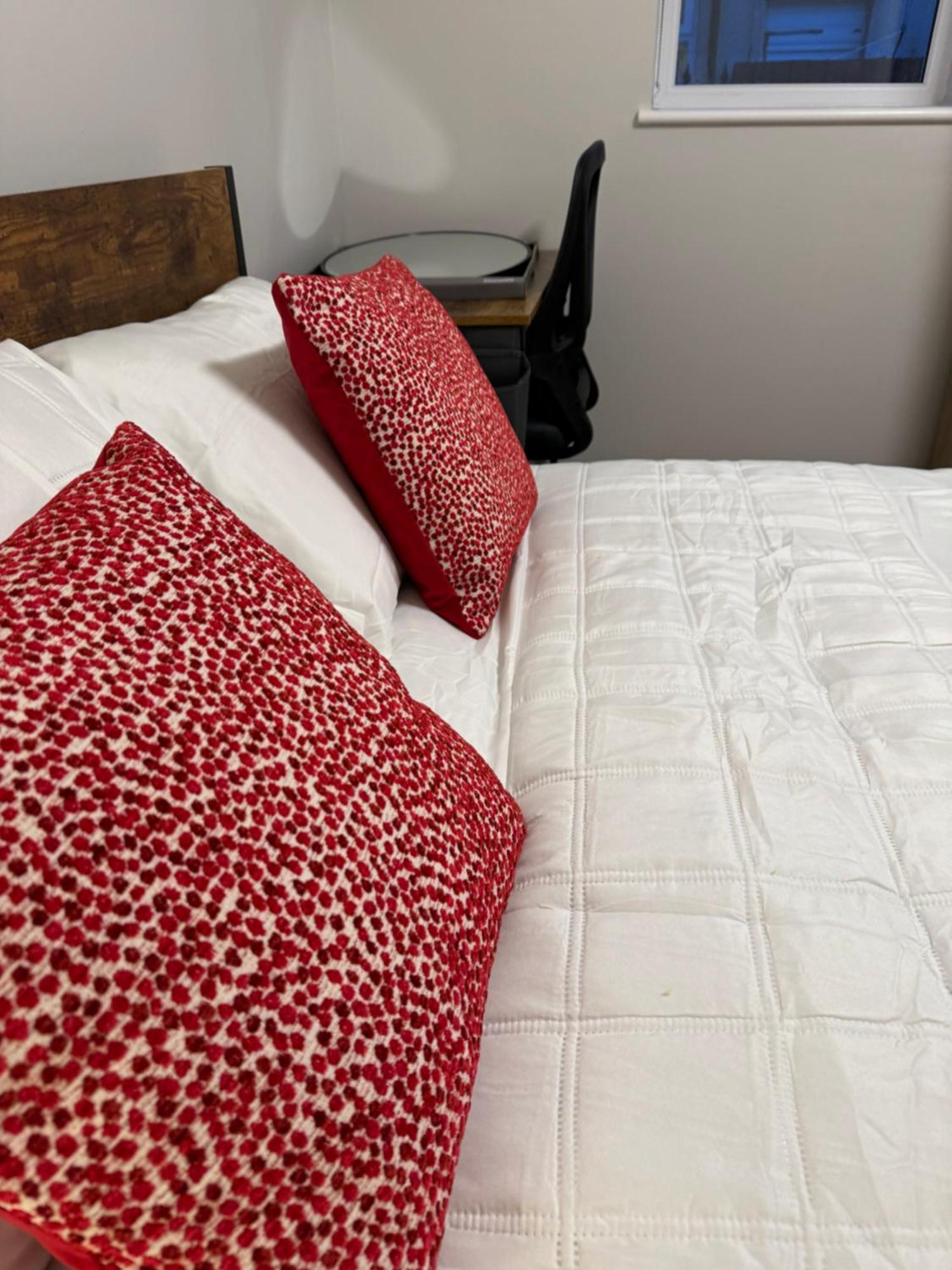 Comfy Studio Flat And Workspace Near Ashton-U-Lyne Station Стейлібрідж Екстер'єр фото